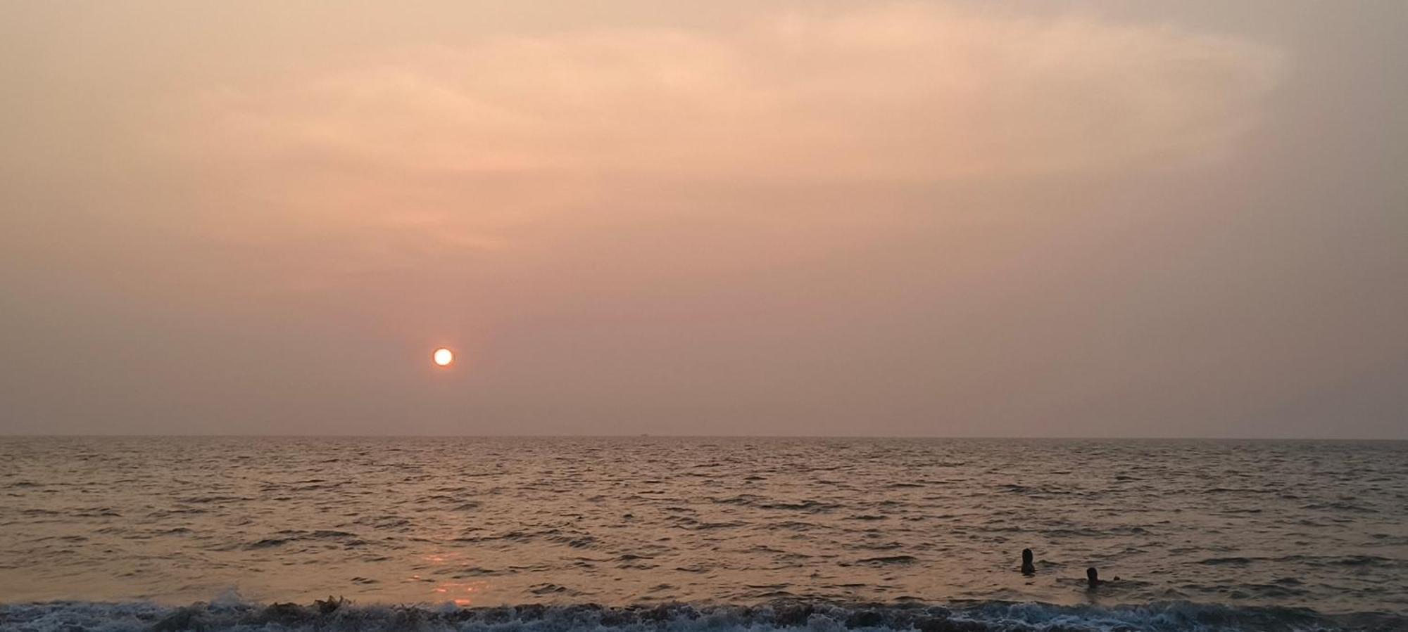 Peace And Love Beach Homestay Alappuzha Екстериор снимка