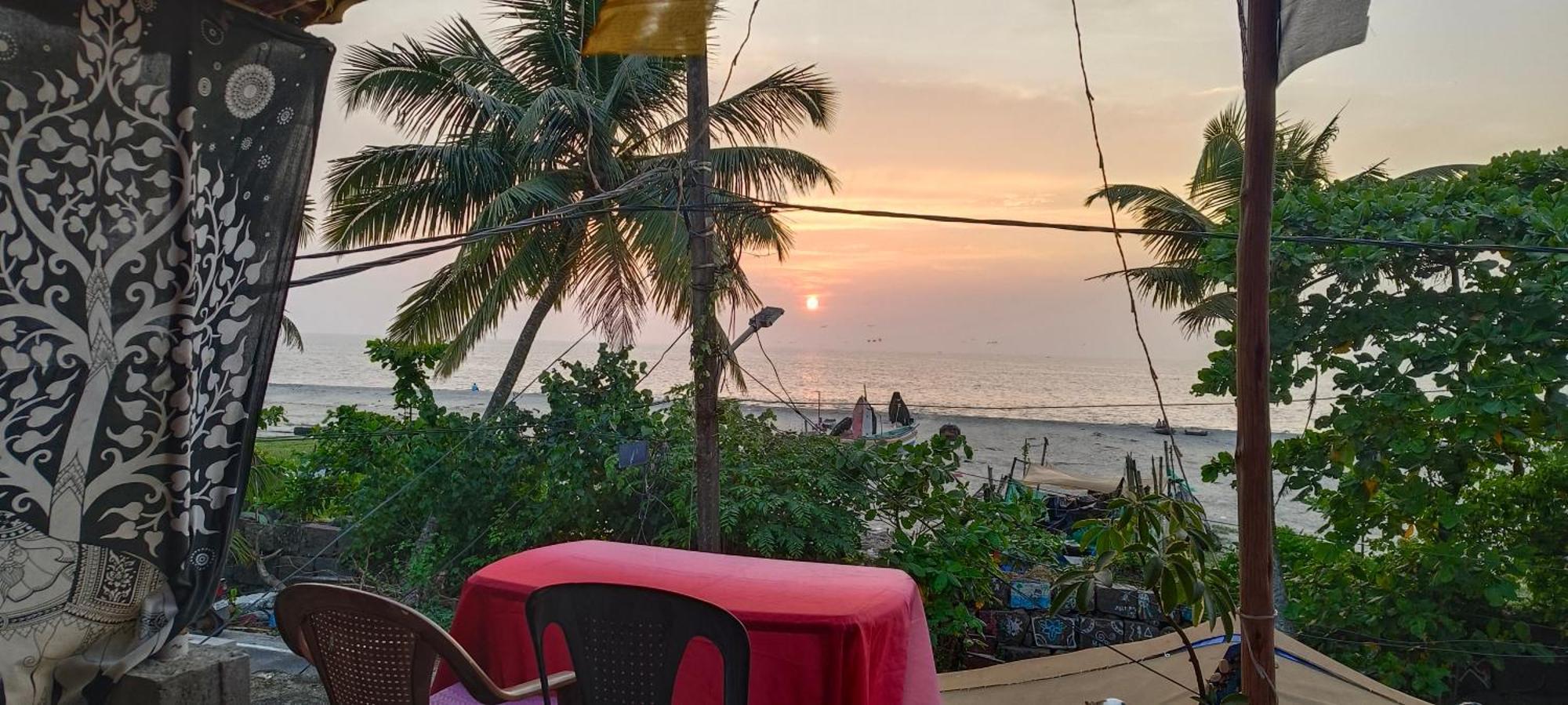 Peace And Love Beach Homestay Alappuzha Екстериор снимка